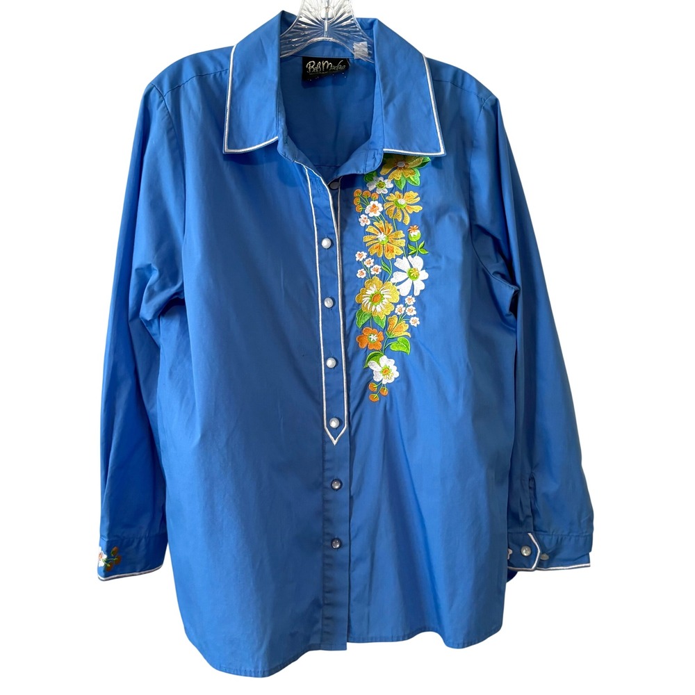 Bob Mackie Light Blue Embroidered Western Button Front Shirt in Size L
